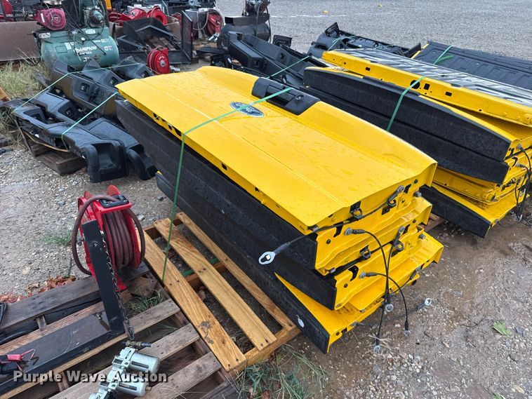 image for item FC4151 (6) pickup truck tailgates