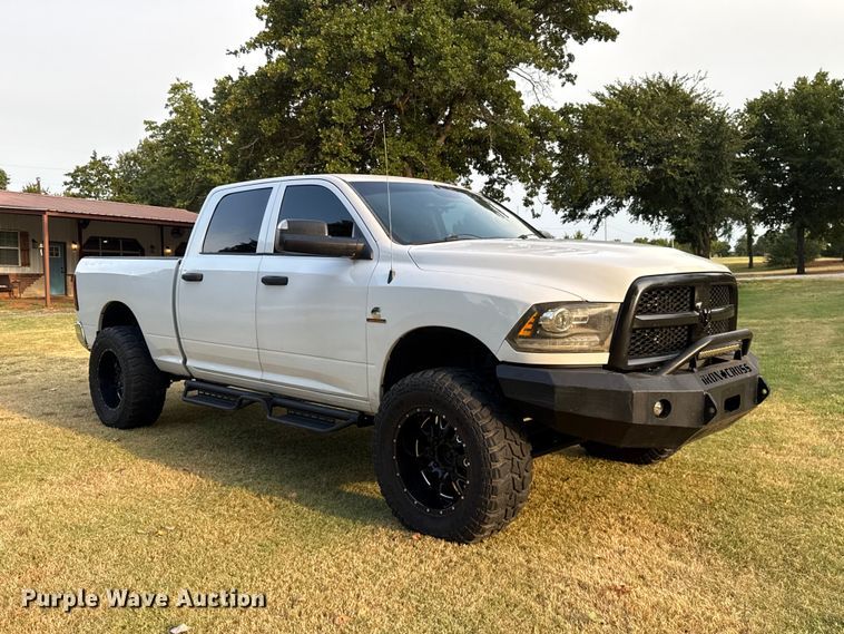 image for item FC4158 2018 Dodge Ram 3500 Crew Cab pickup truck