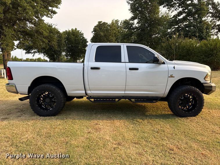 image for item FC4158 2018 Dodge Ram 3500 Crew Cab pickup truck
