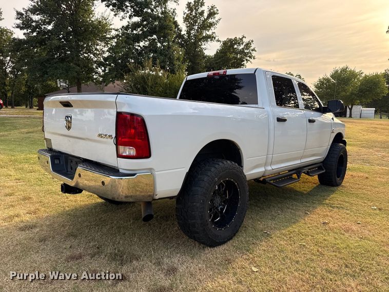 image for item FC4158 2018 Dodge Ram 3500 Crew Cab pickup truck