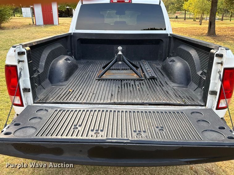 image for item FC4158 2018 Dodge Ram 3500 Crew Cab pickup truck