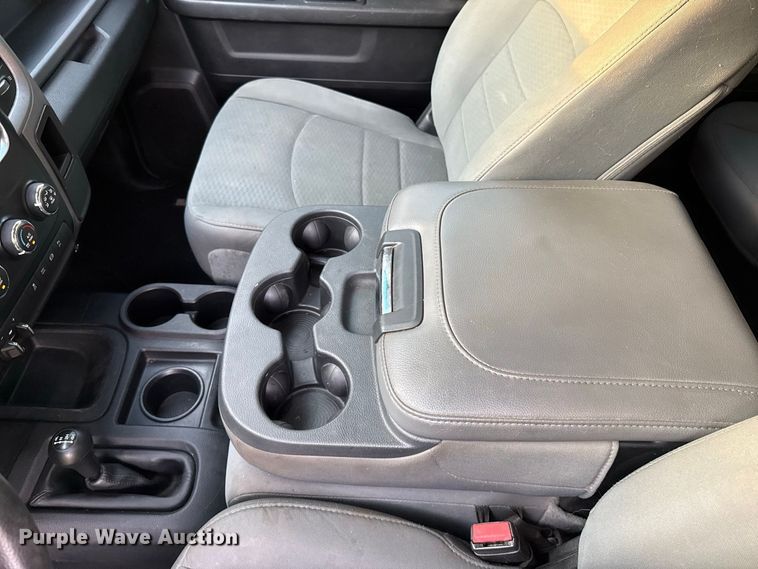 image for item FC4158 2018 Dodge Ram 3500 Crew Cab pickup truck