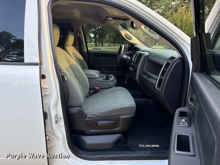 image for item FC4158 2018 Dodge Ram 3500 Crew Cab pickup truck
