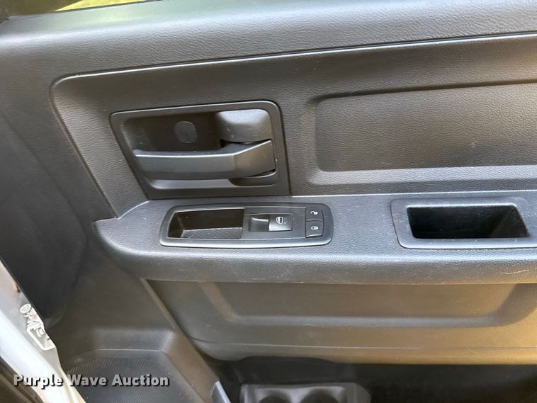 image for item FC4158 2018 Dodge Ram 3500 Crew Cab pickup truck