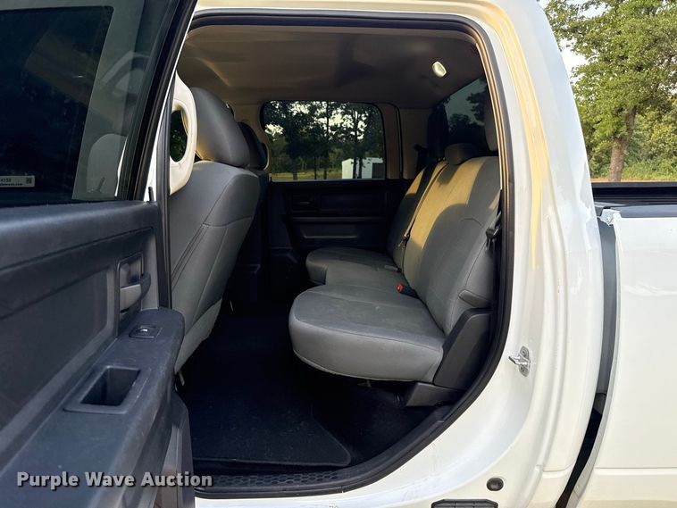 image for item FC4158 2018 Dodge Ram 3500 Crew Cab pickup truck