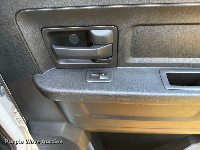 image for item FC4158 2018 Dodge Ram 3500 Crew Cab pickup truck