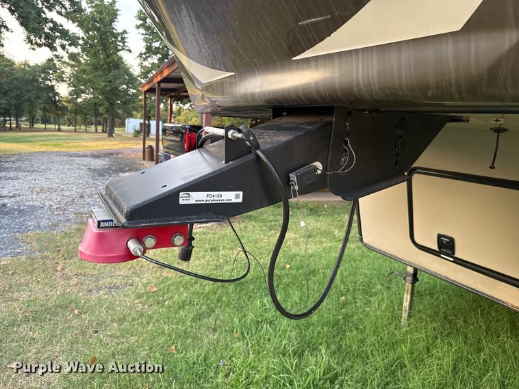 image for item FC4159 2015 Crusader by Forest River CSF315RST camper