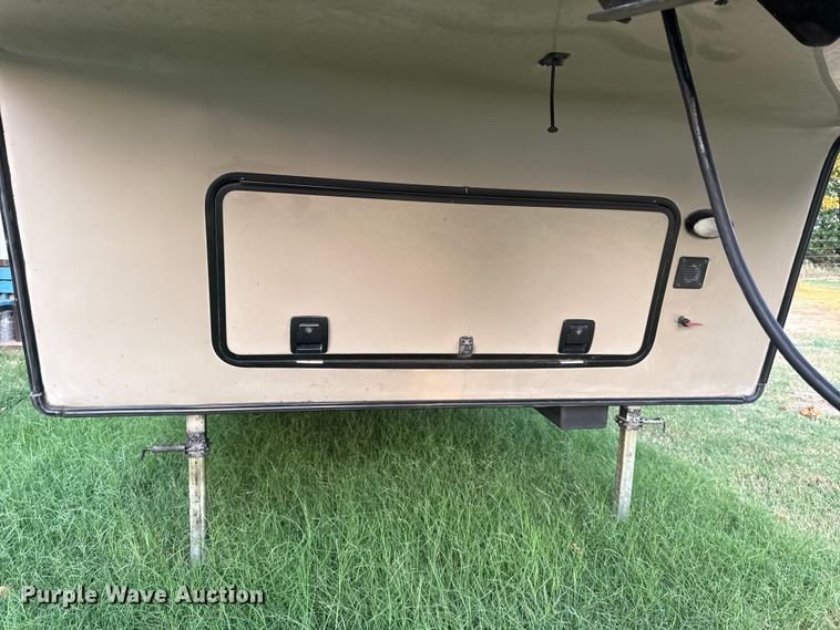 image for item FC4159 2015 Crusader by Forest River CSF315RST camper