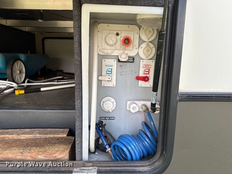 image for item FC4159 2015 Crusader by Forest River CSF315RST camper