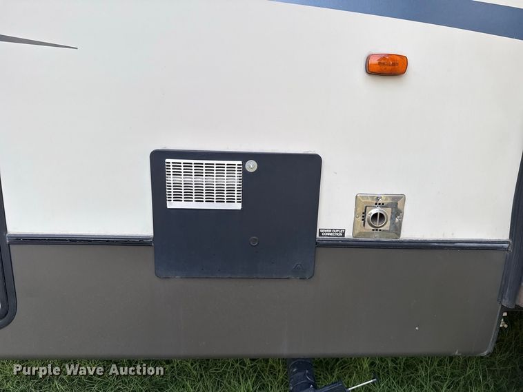 image for item FC4159 2015 Crusader by Forest River CSF315RST camper