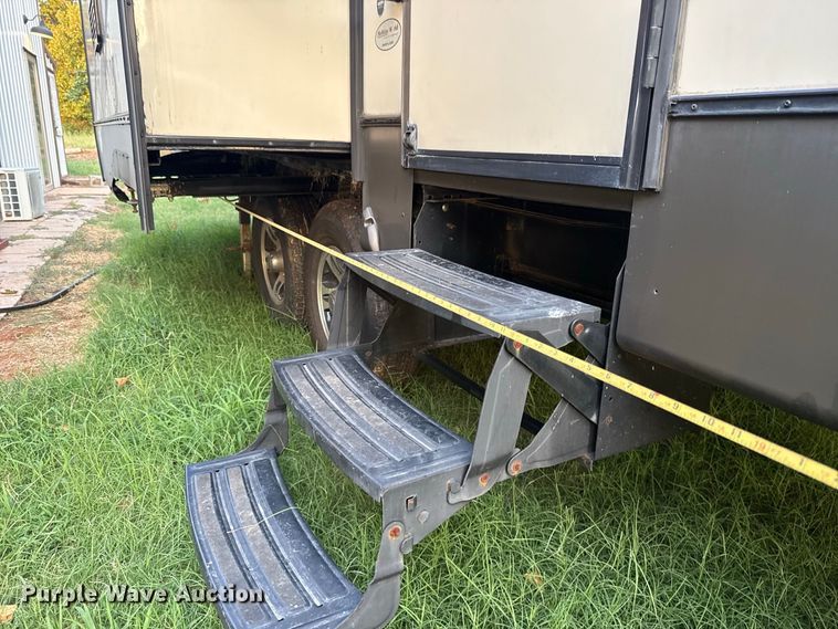 image for item FC4159 2015 Crusader by Forest River CSF315RST camper