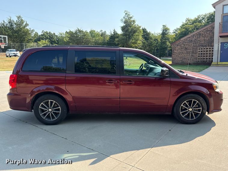 image for item FC4161 2017 Dodge Grand Caravan van