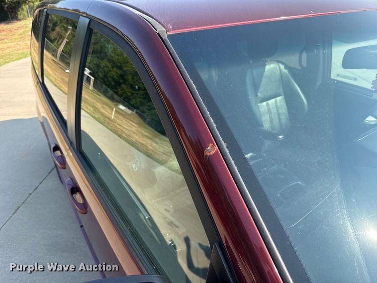 image for item FC4161 2017 Dodge Grand Caravan van