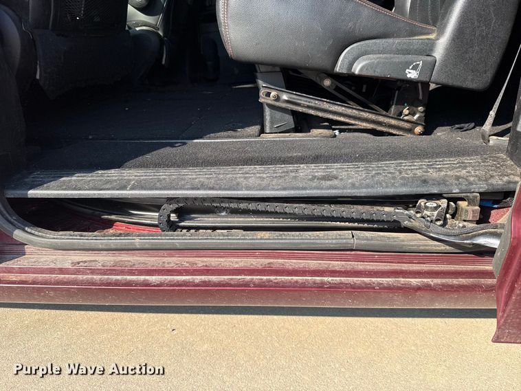 image for item FC4161 2017 Dodge Grand Caravan van