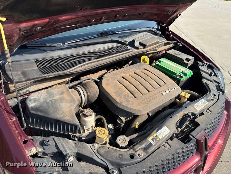 image for item FC4161 2017 Dodge Grand Caravan van