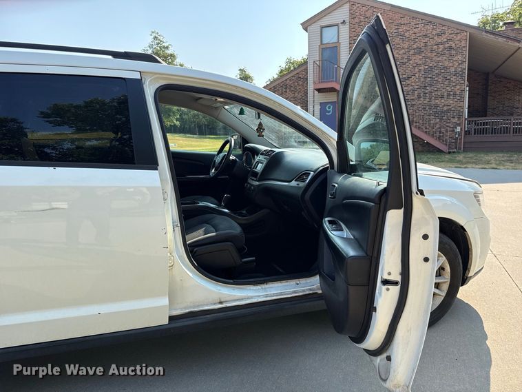 image for item FC4162 2016 Dodge Journey SUV
