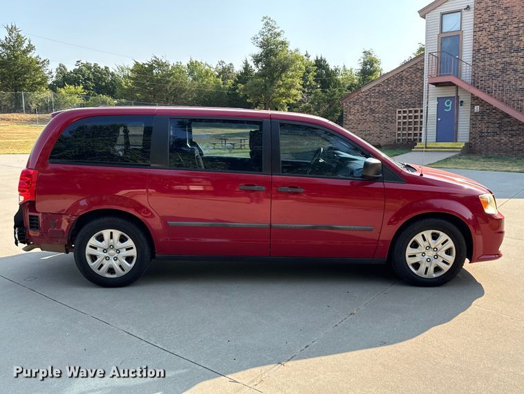 image for item FC4163 2014 Dodge Grand Caravan van