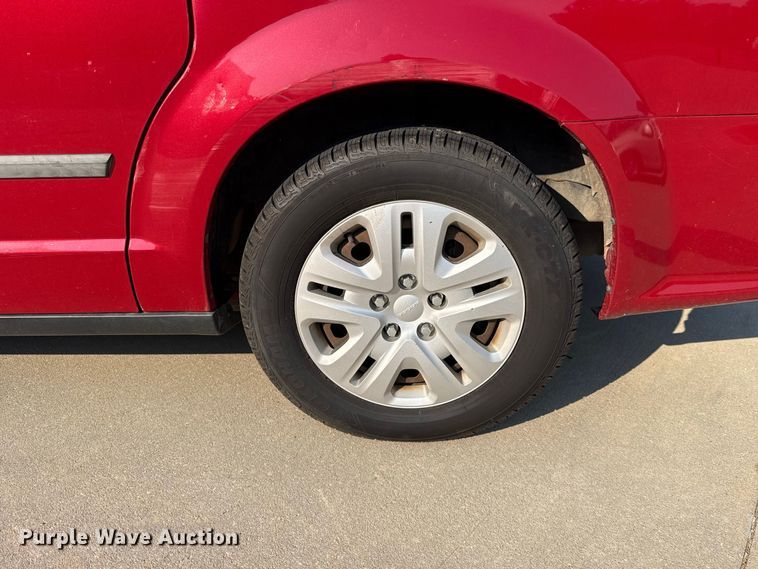 image for item FC4163 2014 Dodge Grand Caravan van