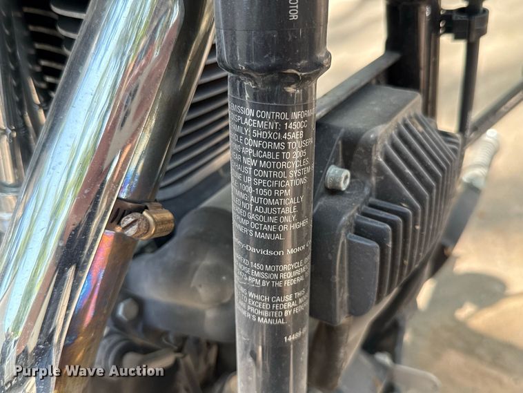 image for item FC4181 2005 Harley Davidson Wide Glide motorcycle