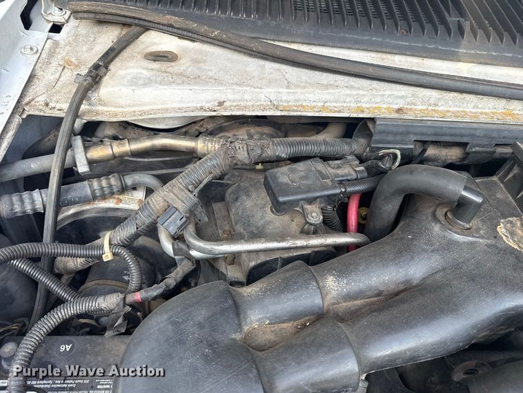 image for item FC4183 1994 Ford E350 shuttle bus