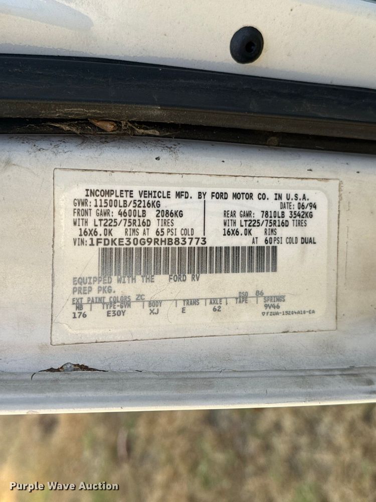 image for item FC4183 1994 Ford E350 shuttle bus