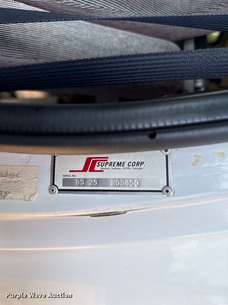image for item FC4183 1994 Ford E350 shuttle bus