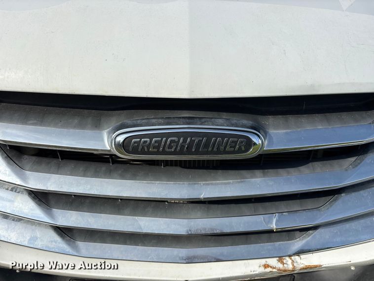 image for item FG0498 2019 Freightliner  Sprinter 2500 van