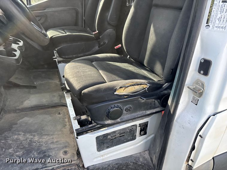 image for item FG0498 2019 Freightliner  Sprinter 2500 van