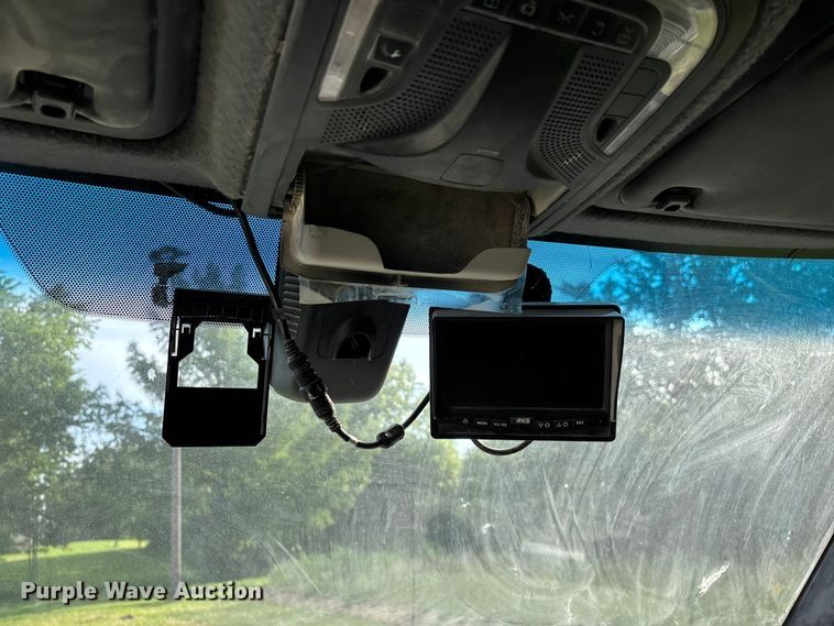 image for item FG0498 2019 Freightliner  Sprinter 2500 van