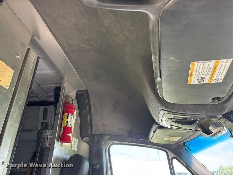 image for item FG0498 2019 Freightliner  Sprinter 2500 van