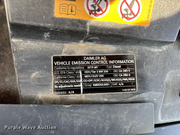 image for item FG0498 2019 Freightliner  Sprinter 2500 van