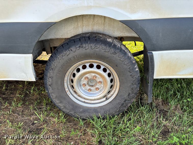 image for item FG0498 2019 Freightliner  Sprinter 2500 van