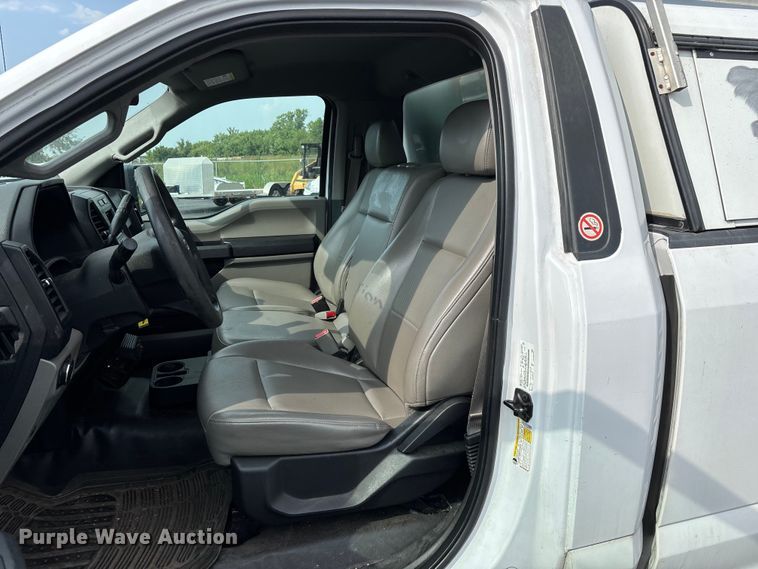 image for item FG0589 2017 Ford F150 pickup truck