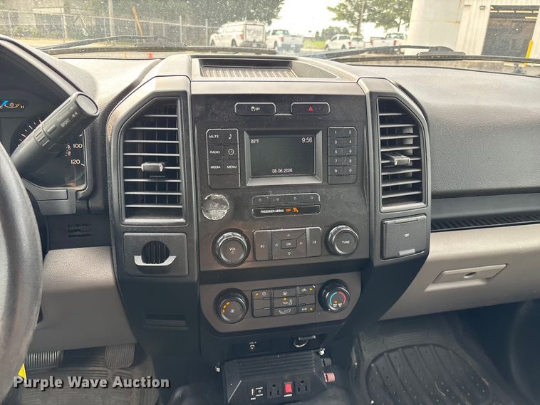 image for item FG0589 2017 Ford F150 pickup truck