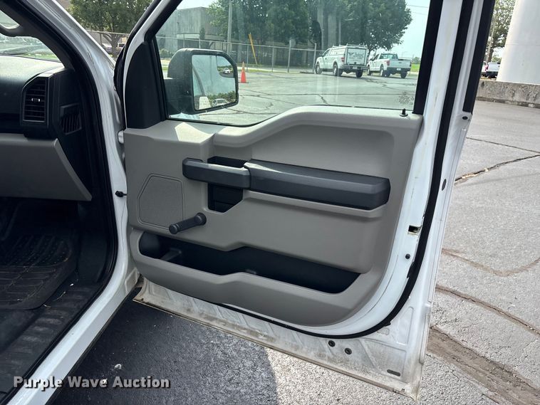image for item FG0589 2017 Ford F150 pickup truck
