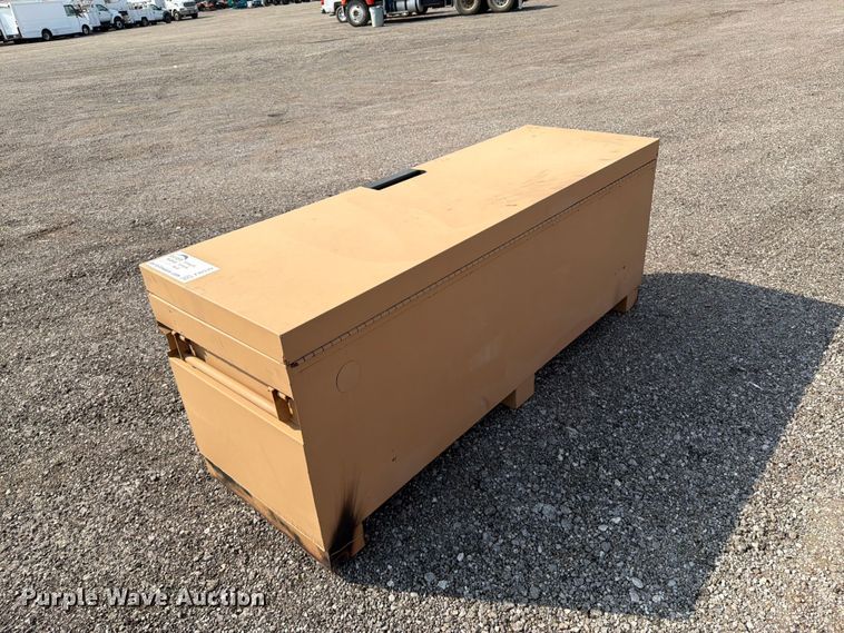image for item FI0339 Knaack 2472 job box