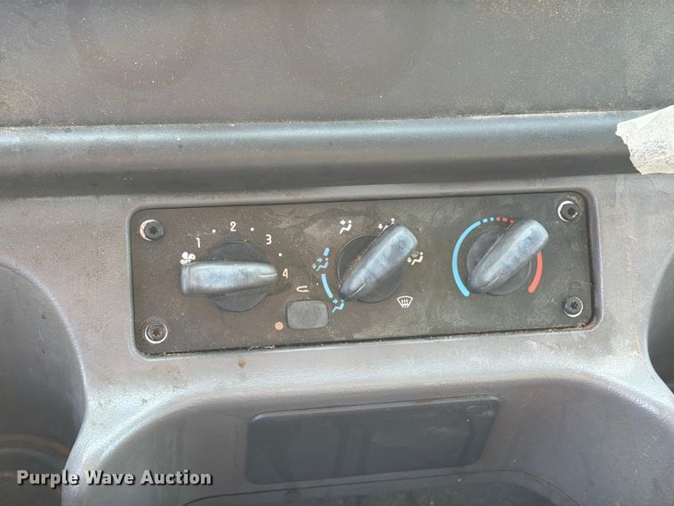 image for item FI0341 2015 Freightliner Business Class M2 box truck