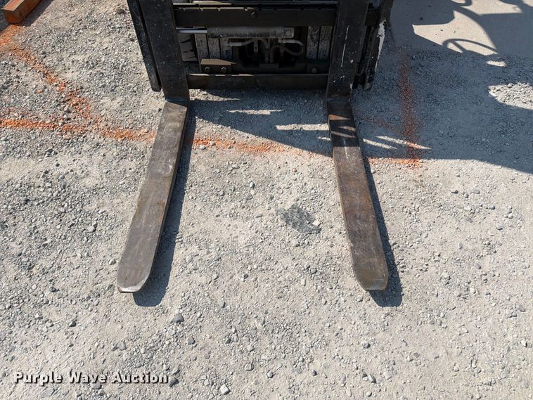 image for item FI0342 Utilev UT25P forklift