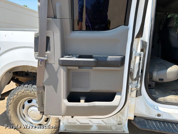 image for item FI0344 2019 Ford F150 Ext. Cab pickup truck