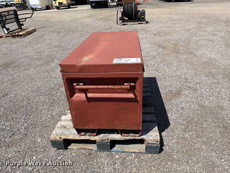 image for item FI0354 Tool chest