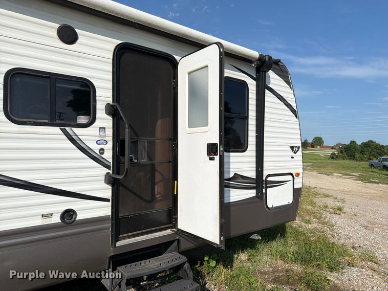 image for item FK3274 2015 Keystone Hideout camper