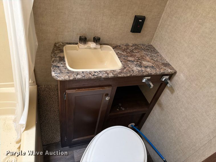 image for item FK3274 2015 Keystone Hideout camper