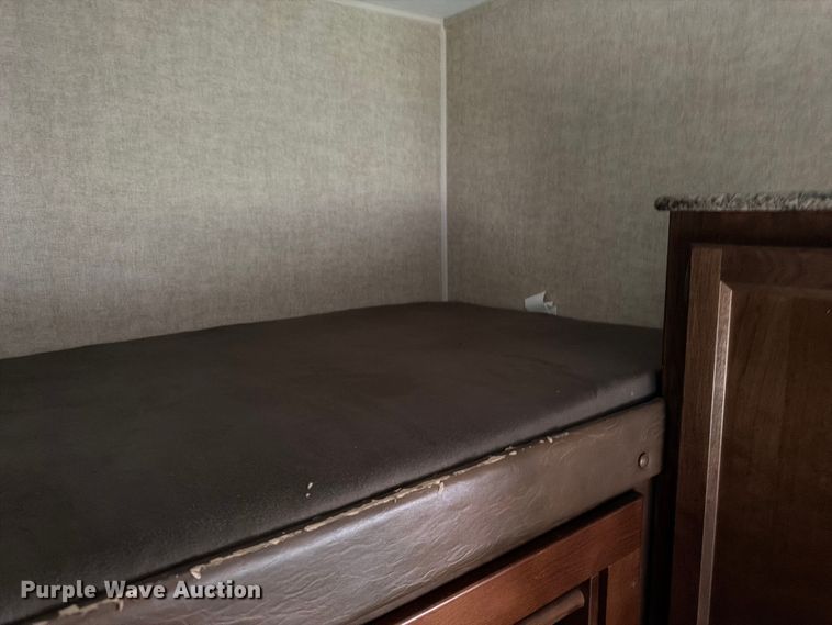 image for item FK3274 2015 Keystone Hideout camper