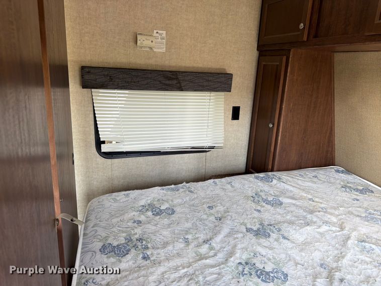 image for item FK3274 2015 Keystone Hideout camper