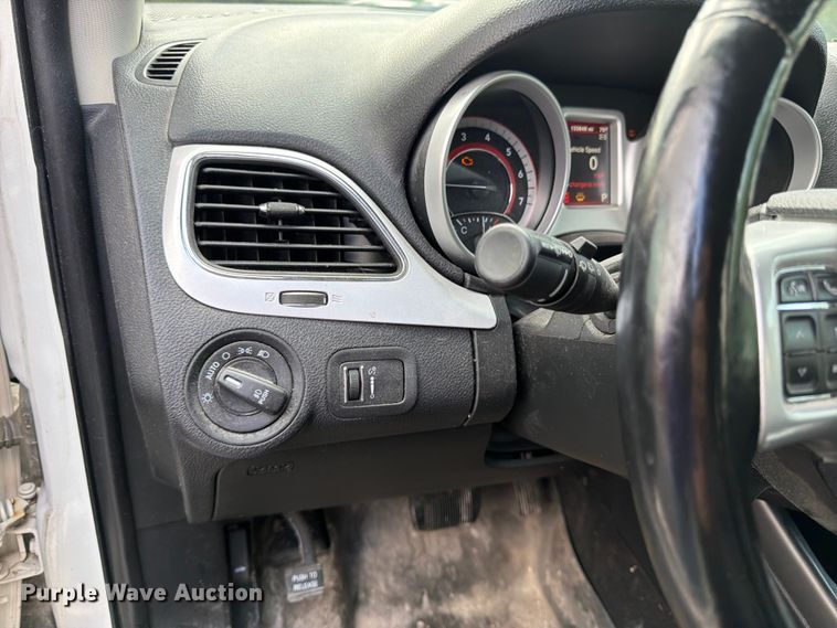 image for item FK3283 2018 Dodge Journey van