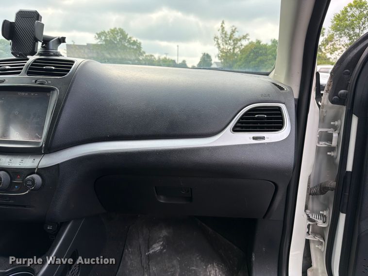 image for item FK3283 2018 Dodge Journey van