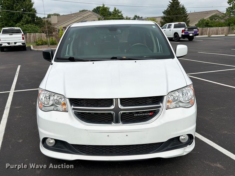 image for item FK3284 2019 Dodge Grand Caravan van