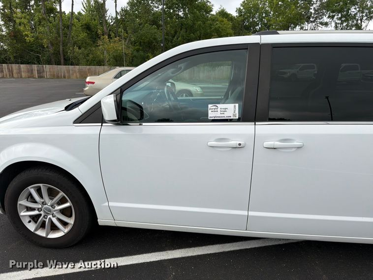 image for item FK3284 2019 Dodge Grand Caravan van