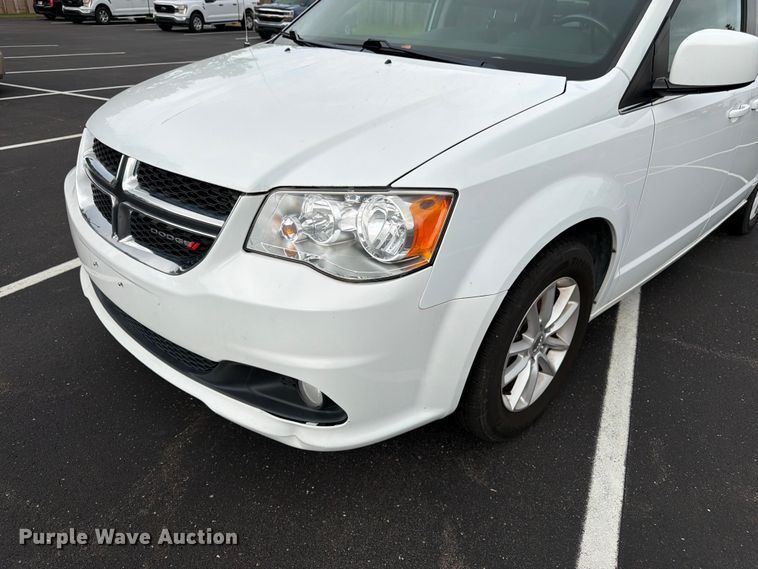 image for item FK3284 2019 Dodge Grand Caravan van