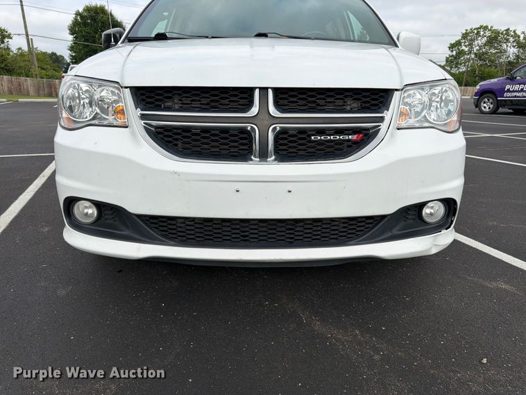 image for item FK3284 2019 Dodge Grand Caravan van